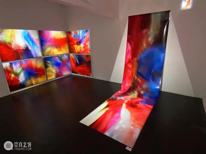 【展览现场】关于花的三重想象 | 北京 北京 现场 海报 详情 花策展人 艺术家 余若婕 展期 地点 三影堂摄影艺术中心 崇真艺客