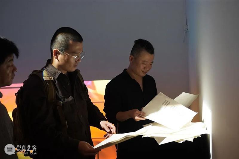 【展览现场】关于花的三重想象 | 北京 北京 现场 海报 详情 花策展人 艺术家 余若婕 展期 地点 三影堂摄影艺术中心 崇真艺客