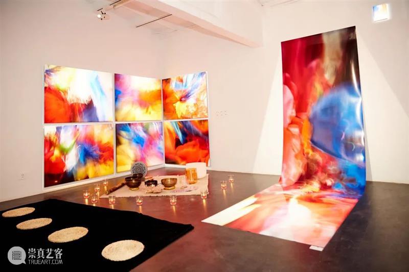 【展览现场】关于花的三重想象 | 北京 北京 现场 海报 详情 花策展人 艺术家 余若婕 展期 地点 三影堂摄影艺术中心 崇真艺客