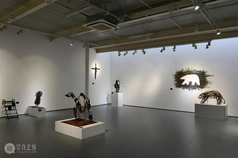 课程展览 | 钢铁制造 上美雕塑 课程 钢铁 上海美术学院雕塑系 金属 雕塑 作品 时间 地点 上海美术学院美术馆 主课 崇真艺客