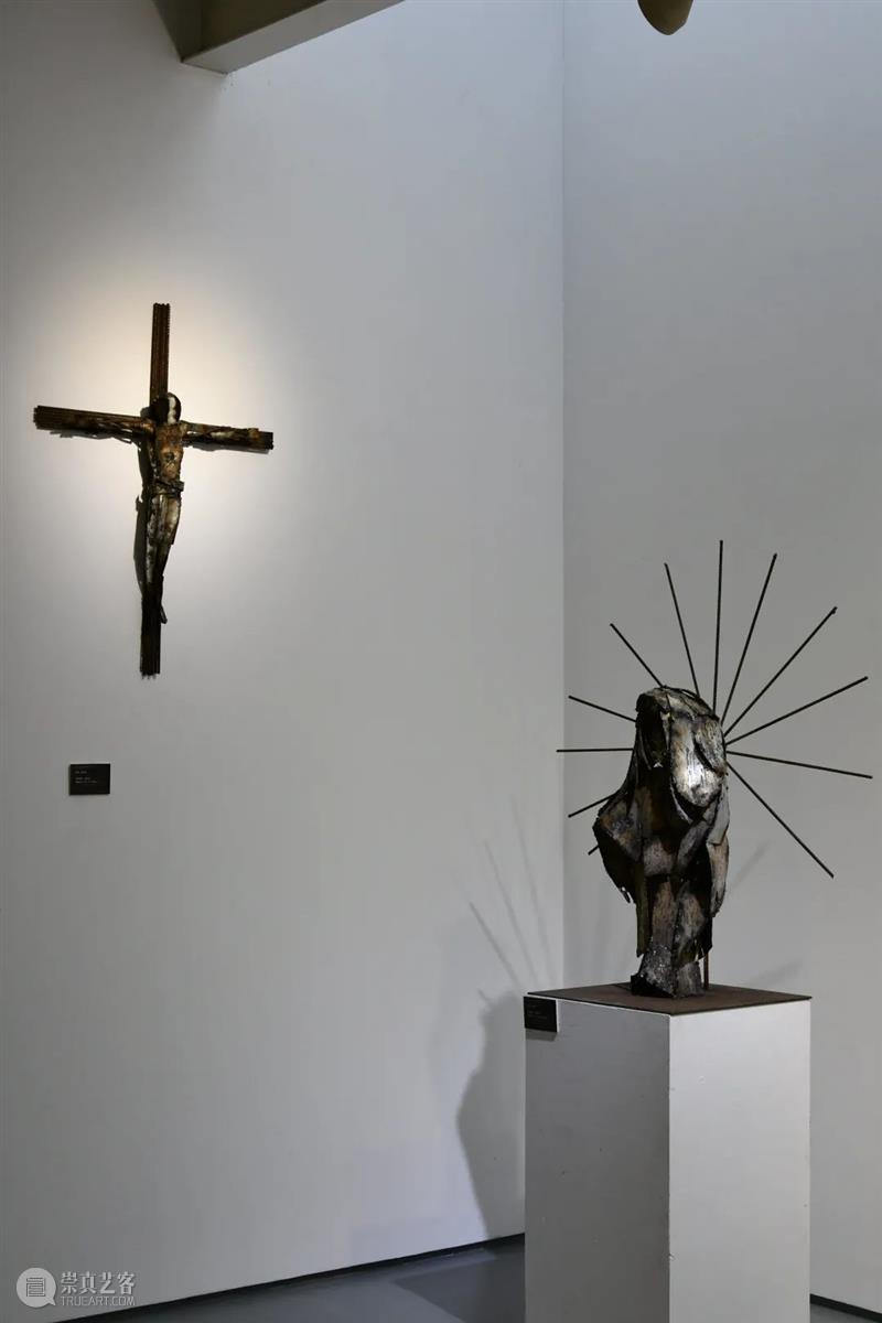 课程展览 | 钢铁制造 上美雕塑 课程 钢铁 上海美术学院雕塑系 金属 雕塑 作品 时间 地点 上海美术学院美术馆 主课 崇真艺客