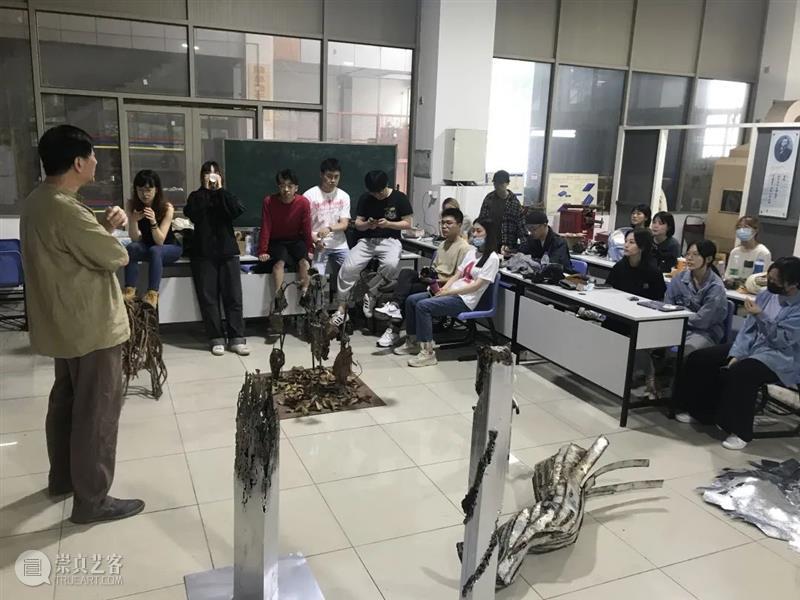 课程展览 | 钢铁制造 上美雕塑 课程 钢铁 上海美术学院雕塑系 金属 雕塑 作品 时间 地点 上海美术学院美术馆 主课 崇真艺客