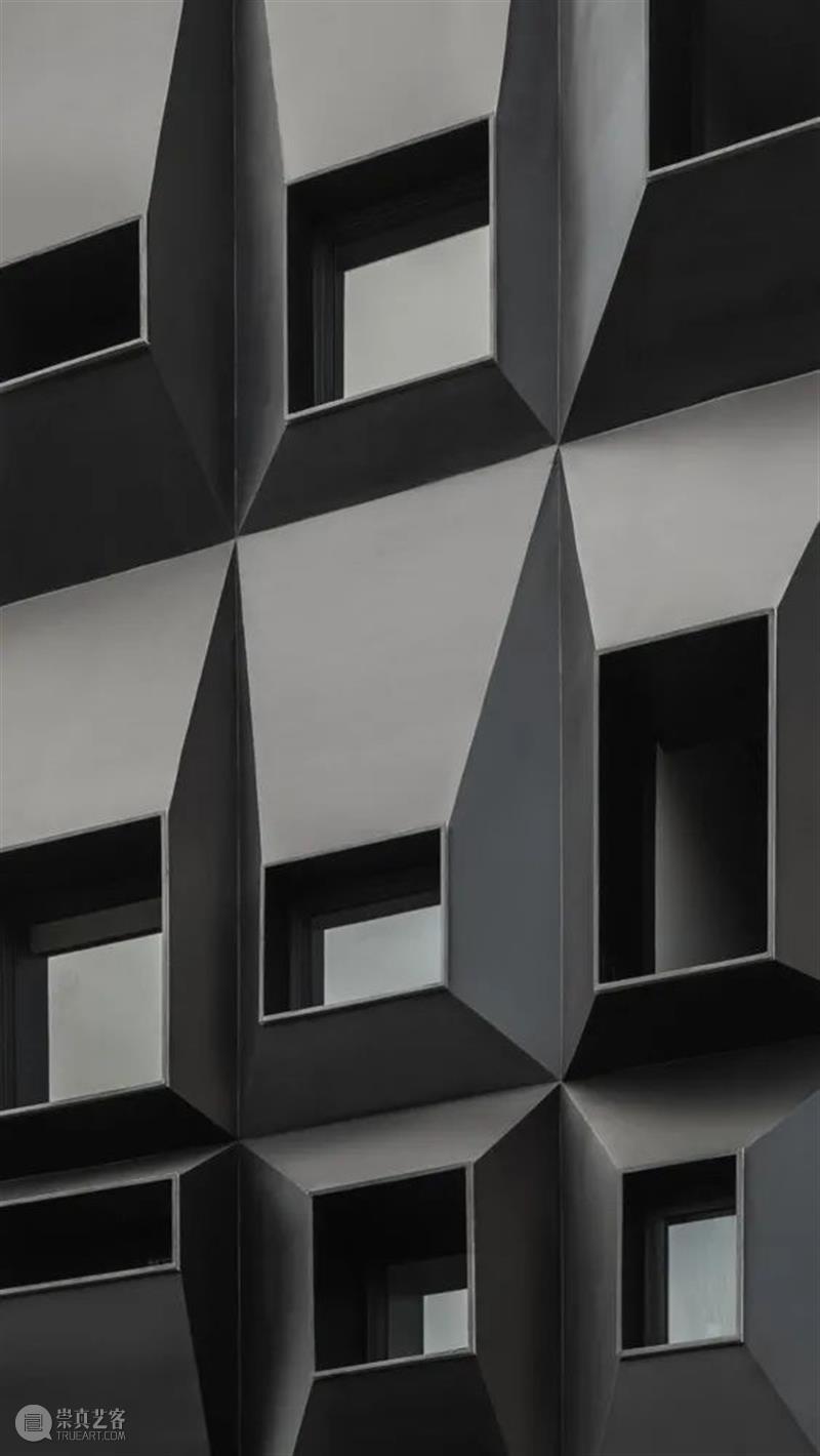 多尺度窗，QUB 酒店 / Tamara Wibowo Architects 视频资讯 ADCNews 酒店 QUB Tamara Architects 尺度 WidiQUB酒店 印度尼西亚三宝垄市中心 商业 地带 客房 崇真艺客
