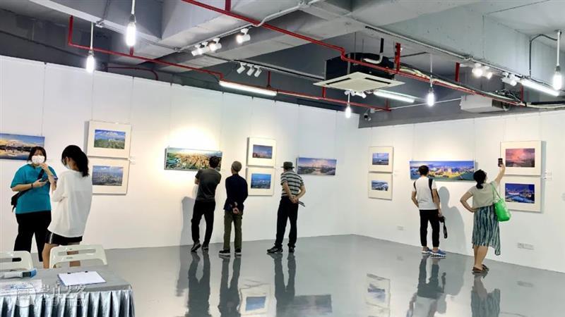 两大展览+八场公教活动，罗湖美术馆国庆假期精彩纷呈 视频资讯 罗湖美术馆 活动 假期 罗湖美术馆国庆 美术馆 人们 方式 罗湖美术馆 期间 景点 罗湖美术馆精心 崇真艺客