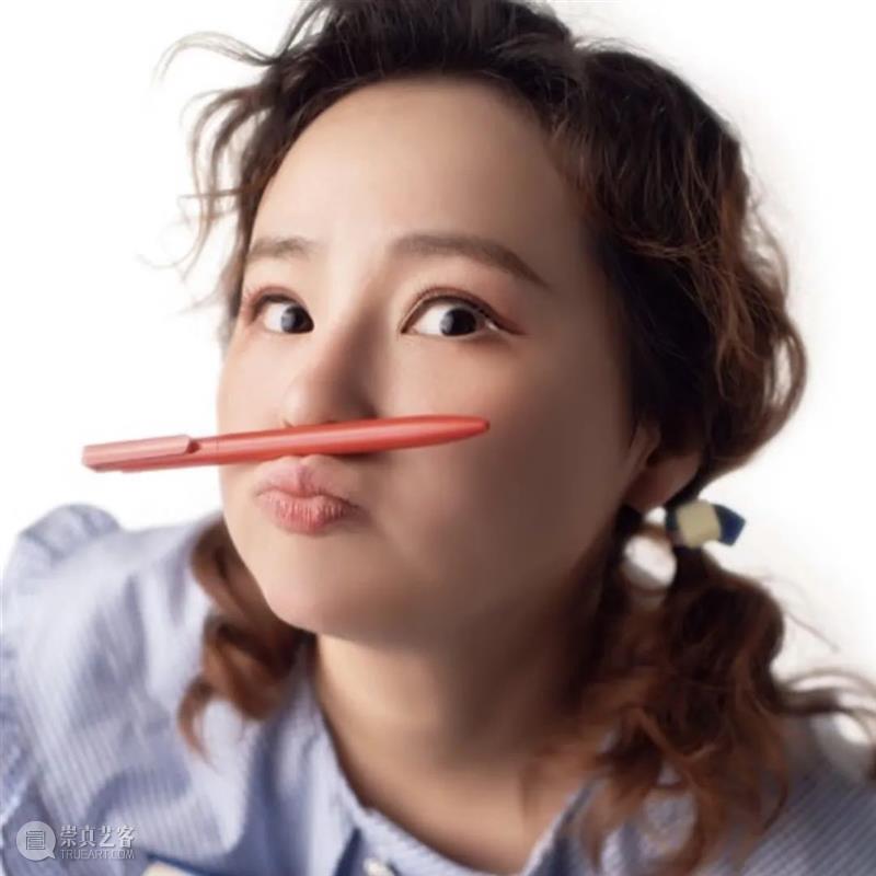 我和我的母亲 | 这个星球上有50亿人,而你是我最完美的妈妈 Ray 母亲 妈妈 星球 假期 小伙伴们 十一 长假 朋友圈 朋友 视角 崇真艺客