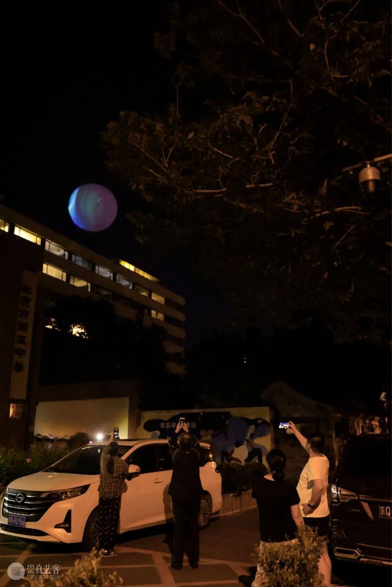 “不是月亮”艺术装置亮相2021北京设计周 视频资讯 MAD建筑事务所 月亮 装置 艺术 北京设计周 本文 微信公众号 MAD建筑事务所 视频 夜晚 古人 崇真艺客