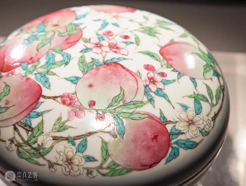 中国艺术品秋拍预展现场图辑 视频资讯 蘇富比 中国 艺术品 现场图 香港 蘇富比 拍卖会 惜艺 文青雅士 宝珍 诚献 崇真艺客