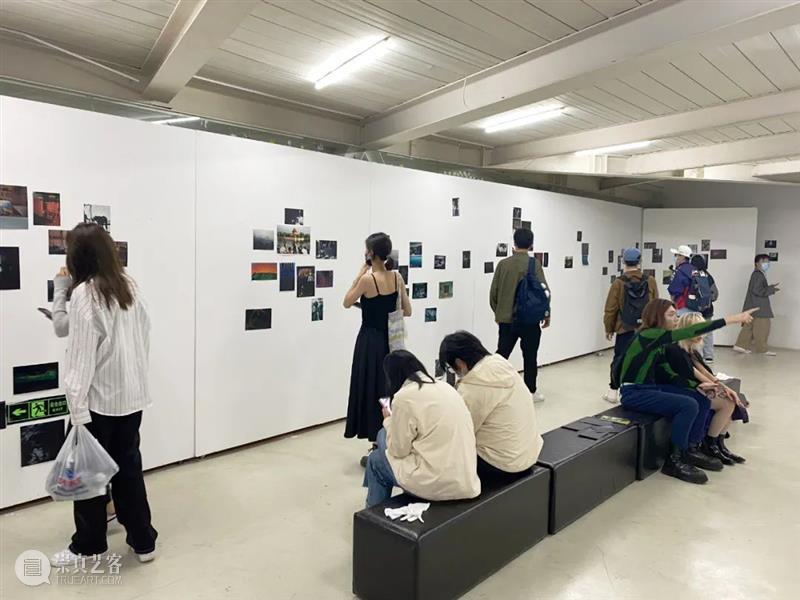 悦·美术馆｜迟日摄影节展览回顾 悦·美术馆 迟日 盛况 现场 迟日摄影节 北京798艺术区 北京悦·美术馆 青年 平台 包邮区图片社 崇真艺客