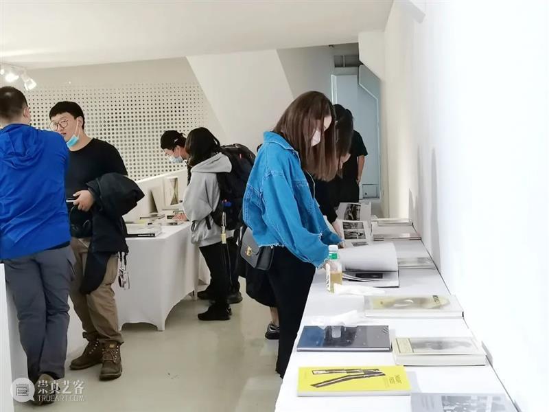悦·美术馆｜迟日摄影节展览回顾 悦·美术馆 迟日 盛况 现场 迟日摄影节 北京798艺术区 北京悦·美术馆 青年 平台 包邮区图片社 崇真艺客
