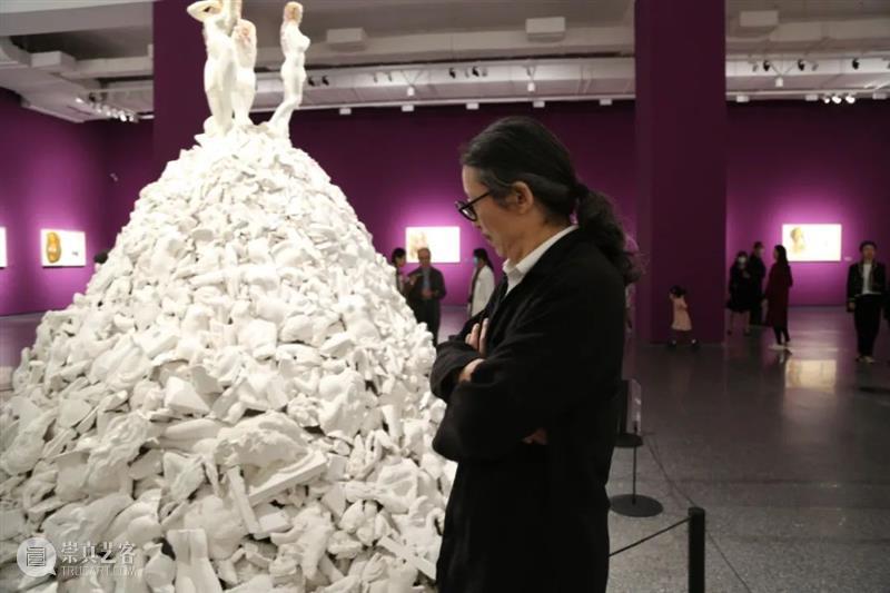 展览开幕丨“次元裂痕——方少华作品展”开幕 次元 裂痕 方少华 作品展 开幕式 嘉宾 西安美术馆 华南师范大学美术学院 西安曲江新区管理委员会 杨超馆长 崇真艺客