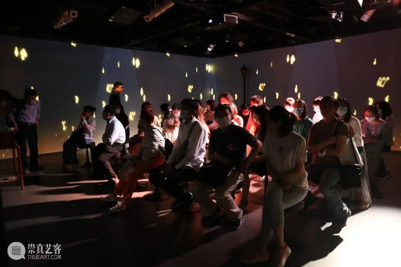 展览回顾 | 前行之歌——庆祝中国共产党成立100周年特展圆满落幕 中国共产党 万人 动漫 观众 掌声 徐汇艺术馆 特展 帷幕 徐汇区图书馆 同仁们 崇真艺客