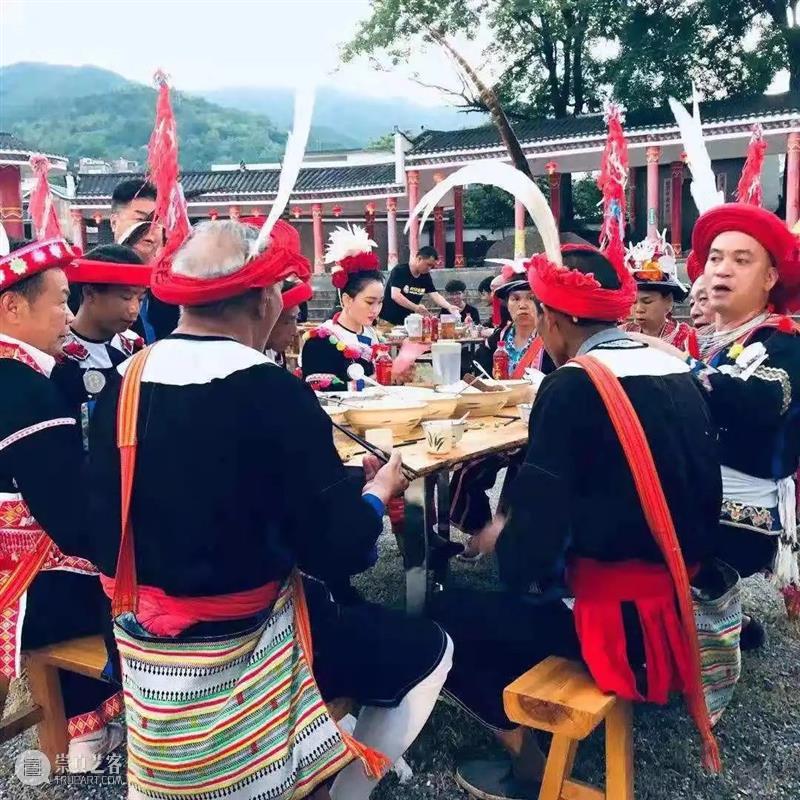 “田埂花开”绘本计划 | 连南瑶乡:大山的礼物 田埂 绘本 计划 连南 大山 瑶乡 礼物 时代美术馆联合广东省时代公益基金会 儿童 读物 崇真艺客