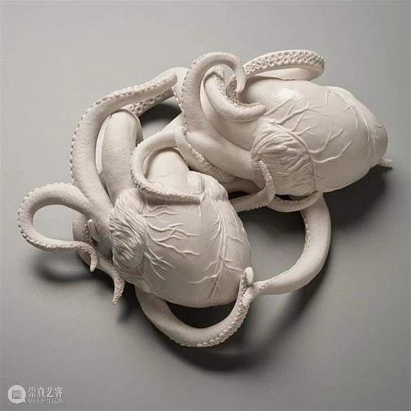 雕塑丨Kate Macdowell:用另类陶瓷雕塑展现人与动物共同存亡 Macdowell 陶瓷 雕塑 动物 上方 中国舞台美术学会 右上 星标 本文 巨匠 崇真艺客