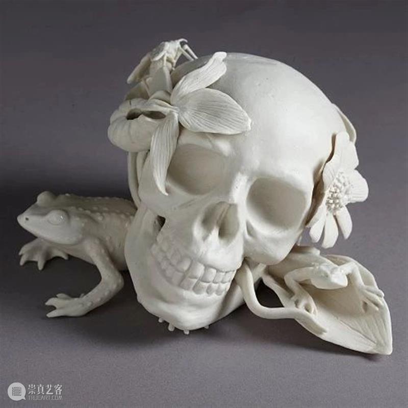 雕塑丨Kate Macdowell:用另类陶瓷雕塑展现人与动物共同存亡 Macdowell 陶瓷 雕塑 动物 上方 中国舞台美术学会 右上 星标 本文 巨匠 崇真艺客
