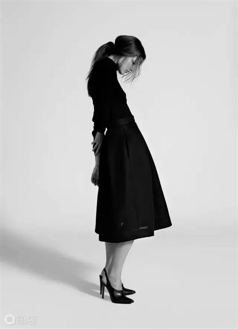 100幅经典的女性黑白照，每一幅都美得令人心醉（下） 女性 经典 黑白照 Ins chufy 黑白 carmen dellorefice 影棚 岁月 崇真艺客