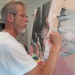 绘画丨艺术家Pierre Toffoletti涂鸦人像 艺术家 Pierre oletti 绘画 人像 上方 中国舞台美术学会 右上 星标 本文 崇真艺客