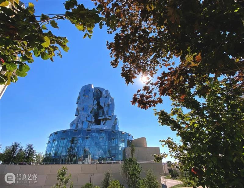 【寻影法兰西】攀登高塔,去唤醒星夜的蓝色梦境 法兰西 星夜 梦境 高塔 蓝色 南法 小镇 阿尔勒 巴黎 时间 崇真艺客