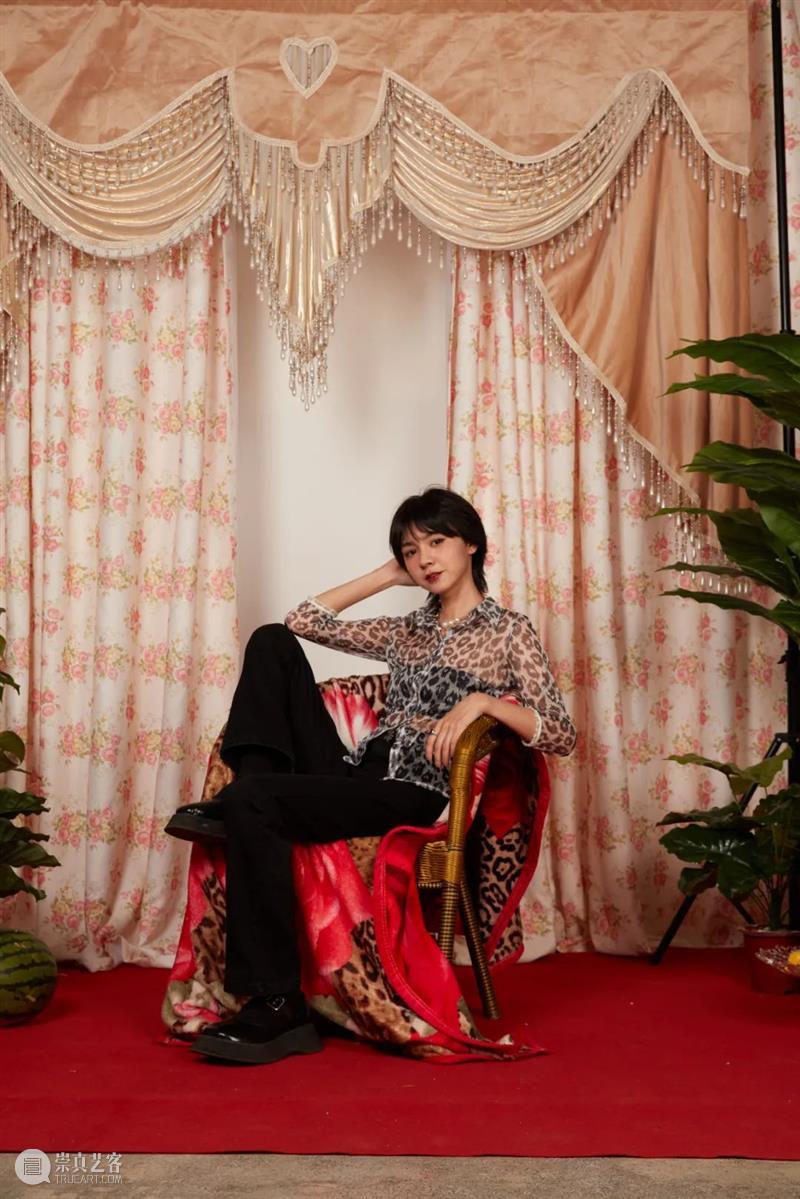 马海伦公益摄影项目“乌鲁克林”将在苏州“一个艺术节2.0”展出 艺术节 马海伦 乌鲁克林 项目 公益 苏州 策展 苏州市 文创园梵融美术馆 高台 崇真艺客