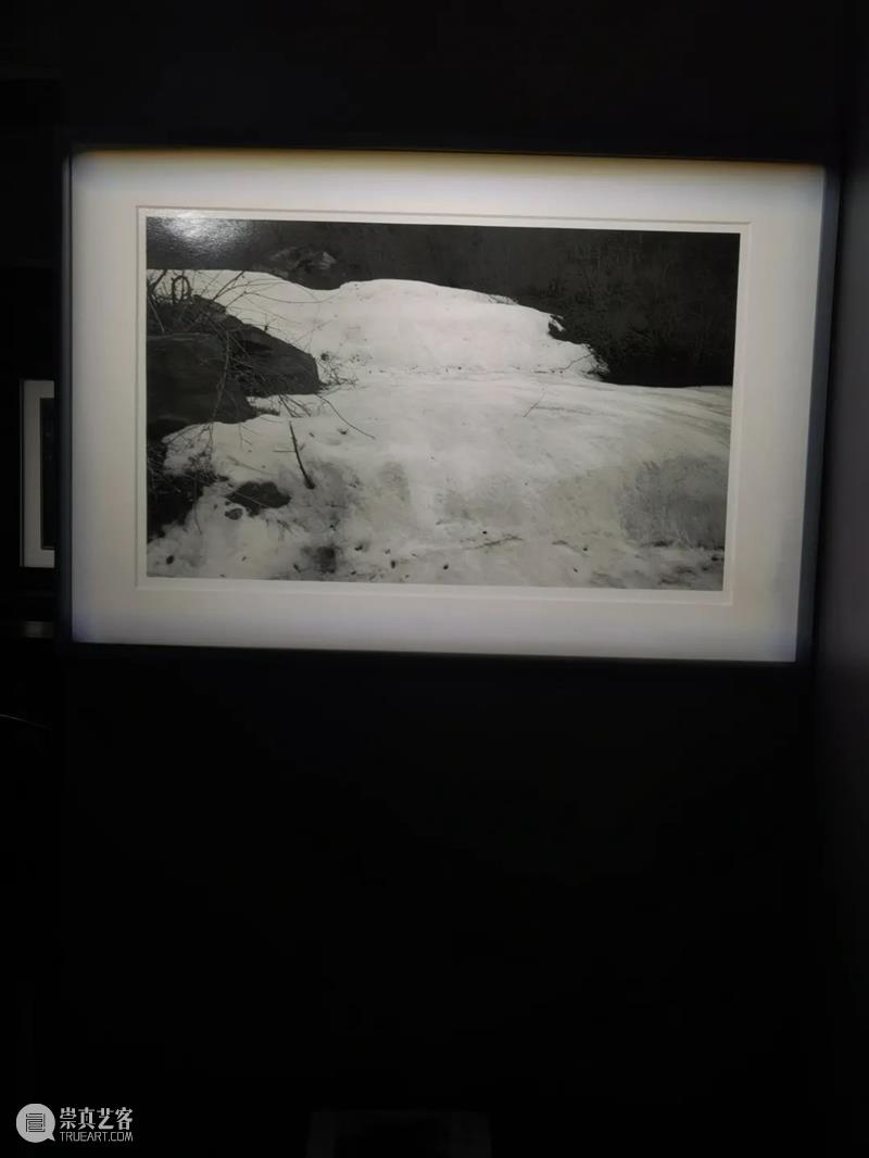观看艺术画廊 | 山水十年 —— 李止作品展 山水 李止 作品展 艺术 画廊 现场 策展人 牛恒立 Curator Hengli 崇真艺客