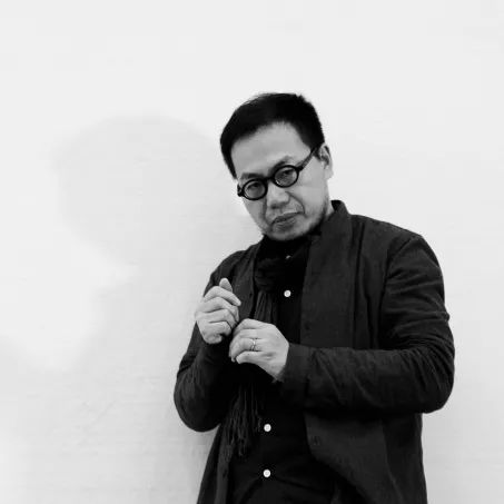 Talk | 由翡翠引发的一场情爱事件 Talk 翡翠 情爱 事件 空间 效果 梦幻 中国 艺术 时代 崇真艺客