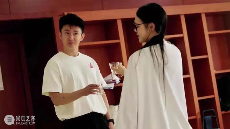 话剧《喜相逢》角色大揭秘 | 首演倒计时2天 角色 喜相逢 话剧 倒计时 主播 前女友 北京 摄影师 中介 老板 崇真艺客
