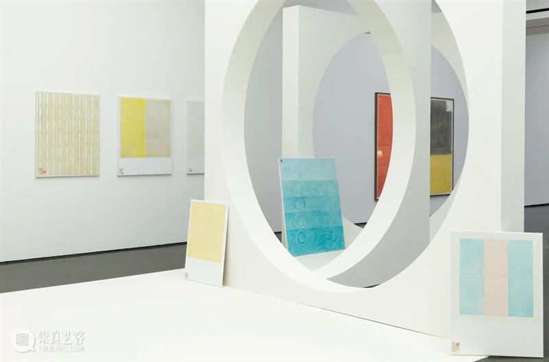 专题｜妈妈，我真笨！王伊芙苓韬程 王伊芙苓韬程 妈妈 专题 Mutter EvelynTaochengWang文 Art Pacific Overall 尺寸 照片 崇真艺客