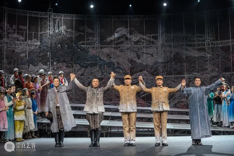 舞台上的战争大戏 | 话剧《冬日1948》鸣锣开演 战争 话剧 舞台 大戏 王朝 中国 人民解放军中原野战军 华东野战军 徐州 中心 崇真艺客
