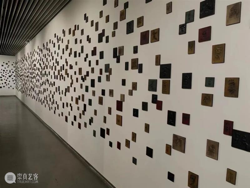 国家美术·展讯丨“髹饰·箓”——陈剑兵个展 髹饰 个展 美术 国家 展讯 时间 潘微 艺术家 陈剑兵 主办单位 崇真艺客