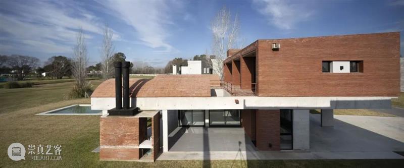 砖拱与梁柱，Terralagos 住宅 / DRM studio 住宅 Terralagos DRM 砖拱 梁柱 studio Javier Agustín Rojas 项目 崇真艺客