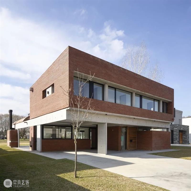 砖拱与梁柱，Terralagos 住宅 / DRM studio 住宅 Terralagos DRM 砖拱 梁柱 studio Javier Agustín Rojas 项目 崇真艺客