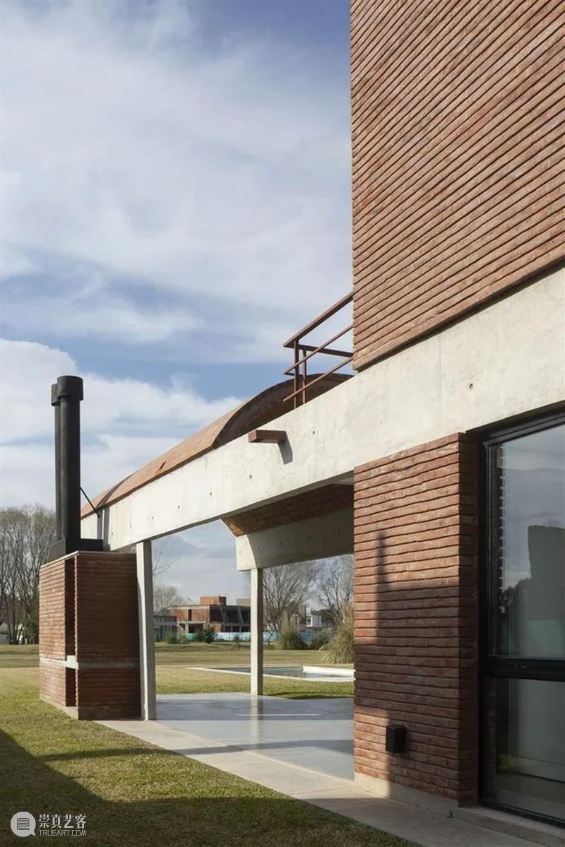 砖拱与梁柱，Terralagos 住宅 / DRM studio 住宅 Terralagos DRM 砖拱 梁柱 studio Javier Agustín Rojas 项目 崇真艺客