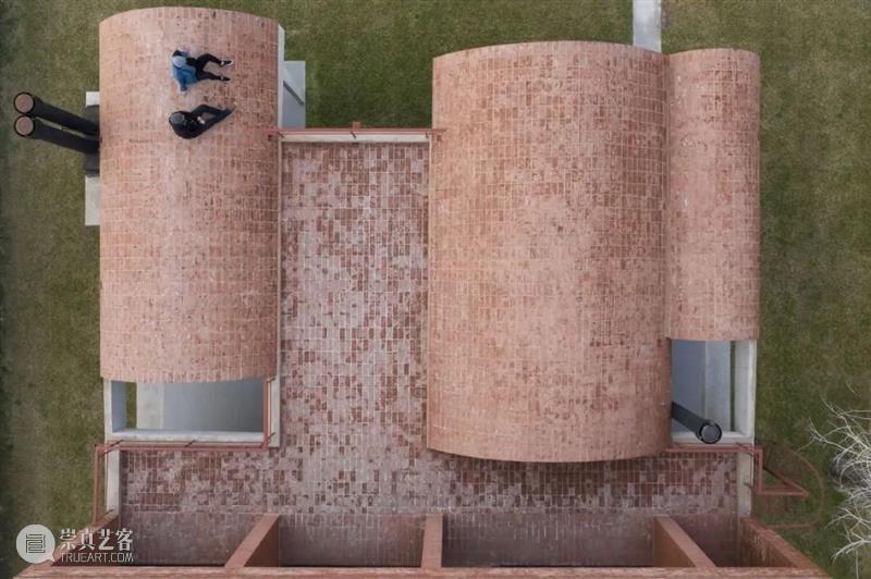 砖拱与梁柱，Terralagos 住宅 / DRM studio 住宅 Terralagos DRM 砖拱 梁柱 studio Javier Agustín Rojas 项目 崇真艺客