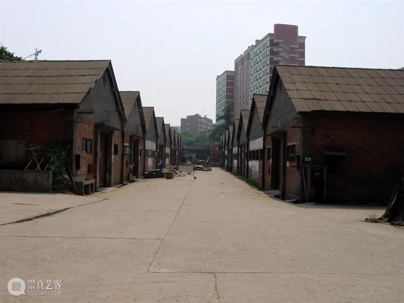 蓝庆伟｜都市铆钉：西南艺术群落的文化精神 都市 铆钉 艺术 群落 西南 蓝庆伟 精神 文化 成都 蓝顶美术馆1号 崇真艺客