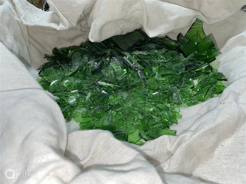 非常规炼金室丨欢迎光临魔法“饰”界，编织你的“玻璃”项链！ 魔法 玻璃 项链 Non Lab设计互联EDU 系列 活动 工作坊 核心 板块 崇真艺客