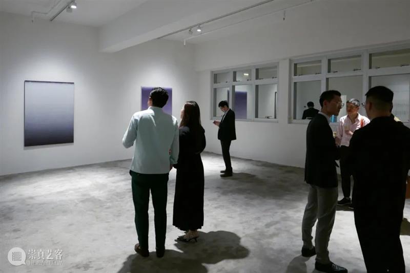 国家美术·关注丨超越抽象 在空白空间中感受色彩安静的力量 空间 色彩 空白 国家 美术 力量 图片 香港 维伍德 画廊 崇真艺客