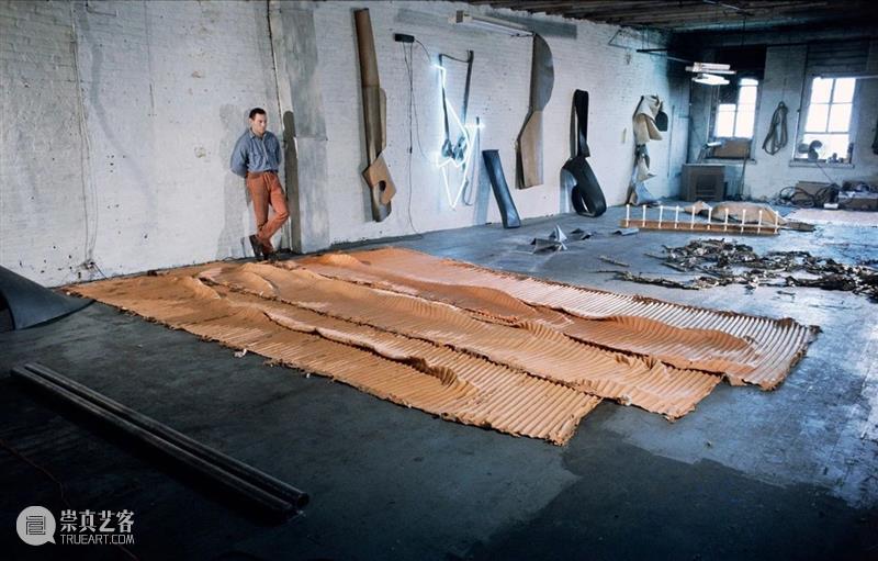 今日生日 | 里查德·塞拉（Richard Serra） 里查德 塞拉 Serra 生日 Serrab 上图 卡塔尔 Brouq 自然保护区 钢板 崇真艺客