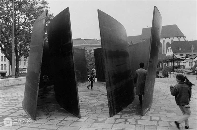 今日生日 | 里查德·塞拉(Richard Serra) 里查德 塞拉 Serra 生日 Serrab 上图 卡塔尔 Brouq 自然保护区 钢板 崇真艺客