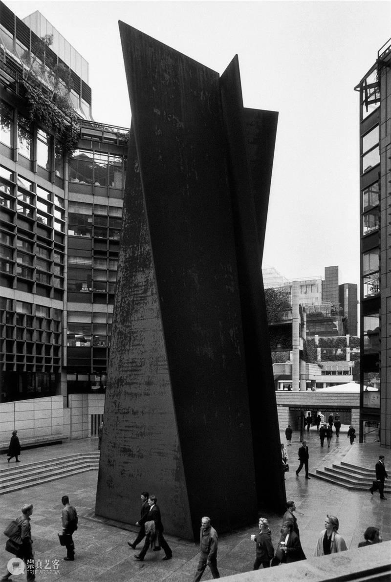 今日生日 | 里查德·塞拉(Richard Serra) 里查德 塞拉 Serra 生日 Serrab 上图 卡塔尔 Brouq 自然保护区 钢板 崇真艺客