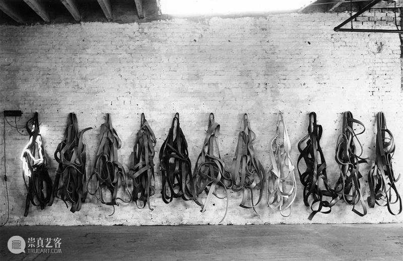 今日生日 | 里查德·塞拉(Richard Serra) 里查德 塞拉 Serra 生日 Serrab 上图 卡塔尔 Brouq 自然保护区 钢板 崇真艺客