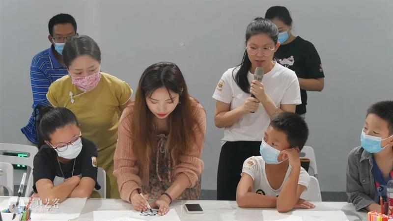 活动回顾 | 秋游拾艺——国庆公教活动回顾 活动 秋游 假期 广州美术学院大学城美术馆联合各院系 老师 同学 专场 导览 缘溪行 工作坊 崇真艺客