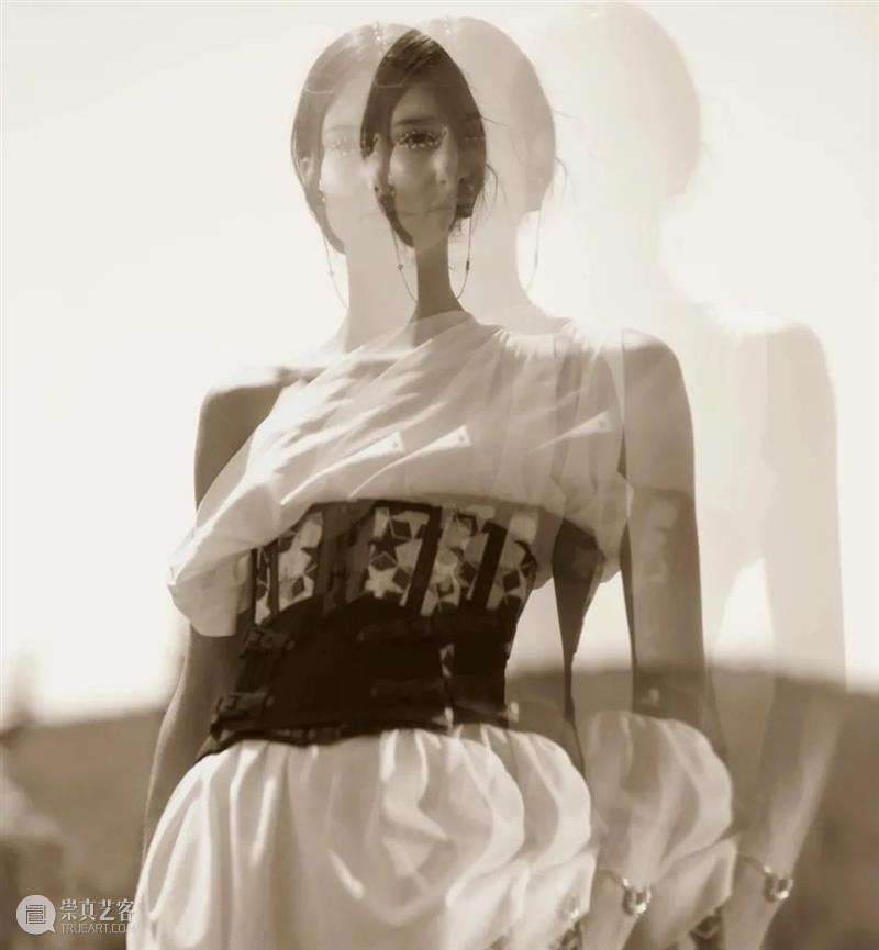【IFA-时尚资讯】DIOR｜超现实主义的跨界美学 视频资讯 杨钰淇 DIOR 超现实主义 美学 IFA 资讯 早春 成衣 系列 广告 大片 崇真艺客