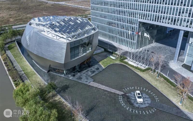 7000块不锈钢板，凯迪拉克上海品牌空间 / Gensler 上海 凯迪拉克 Gensler 品牌 空间 不锈钢板 项目 中国 分部 访客 崇真艺客