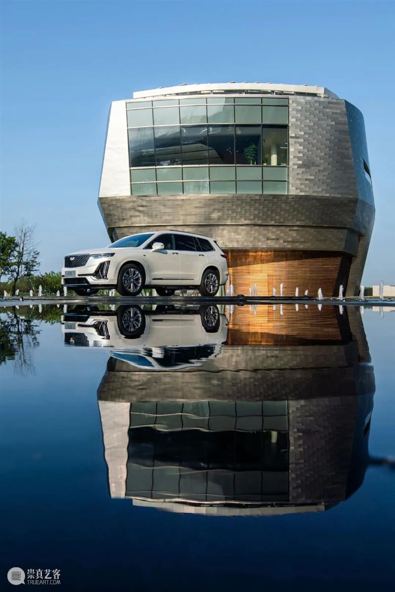 7000块不锈钢板，凯迪拉克上海品牌空间 / Gensler 上海 凯迪拉克 Gensler 品牌 空间 不锈钢板 项目 中国 分部 访客 崇真艺客