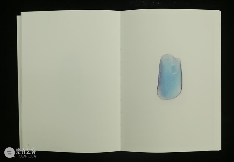 【摄影书】翻阅11本画册，了解具本昌的摄影 画册 具本昌摄影展 北京 三影堂 三影堂艺术商店 线上 微店 以来 艺术家 工作室 崇真艺客