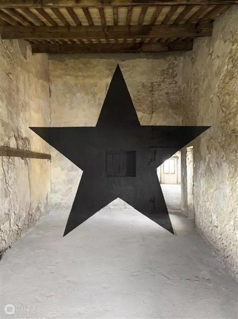 灵感丨对空间的强大干预力，法国装置艺术家Georges Rousse 法国 装置 艺术家 空间 灵感 George 上方 中国舞台美术学会 右上 星标 崇真艺客