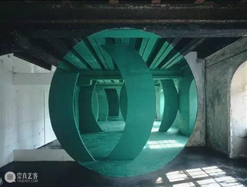 灵感丨对空间的强大干预力，法国装置艺术家Georges Rousse 法国 装置 艺术家 空间 灵感 George 上方 中国舞台美术学会 右上 星标 崇真艺客