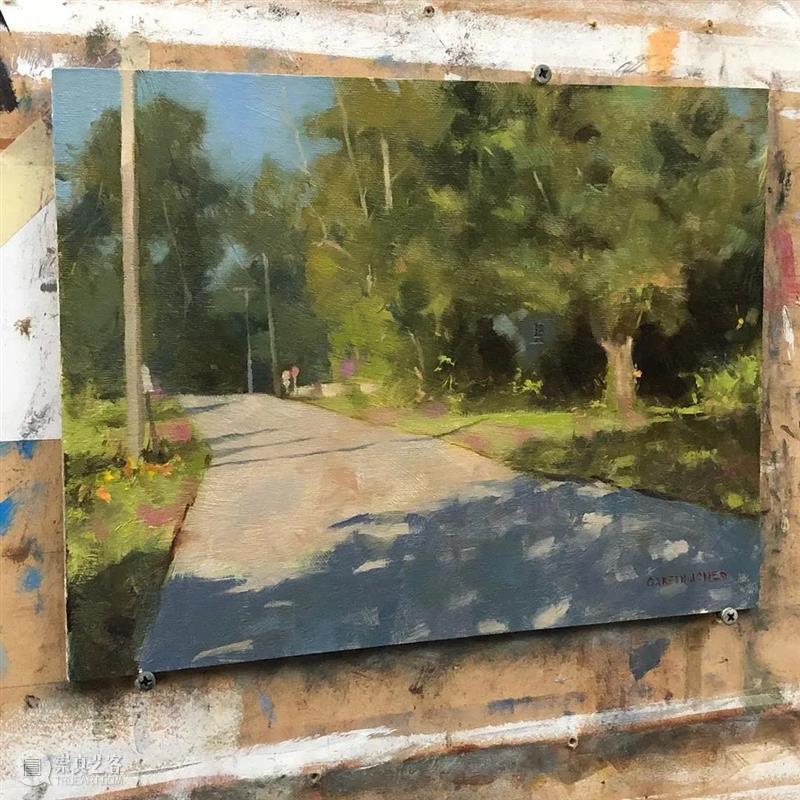 拿起画板就可以写生啦 ~ 太喜欢这种生活了 ！  学美术，看▷ 画板 生活 END 崇真艺客
