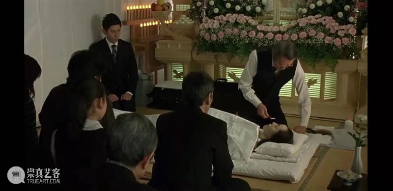 豆瓣8.9，感动52万人的经典神片来了，错过实在太可惜 豆瓣 万人 神片 东亚 文化 话题 从业者 边缘 人物 日本 崇真艺客