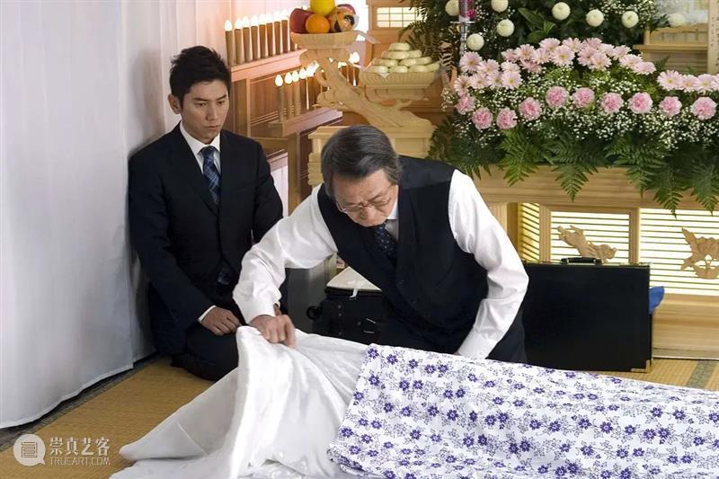 豆瓣8.9，感动52万人的经典神片来了，错过实在太可惜 豆瓣 万人 神片 东亚 文化 话题 从业者 边缘 人物 日本 崇真艺客