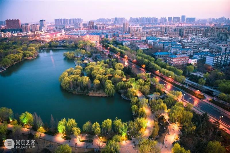 中国的源泉之城,为何是济南? 济南 中国 源泉 环城 清溪 山影 岸上 红袍 小妞儿 济南的秋天 崇真艺客